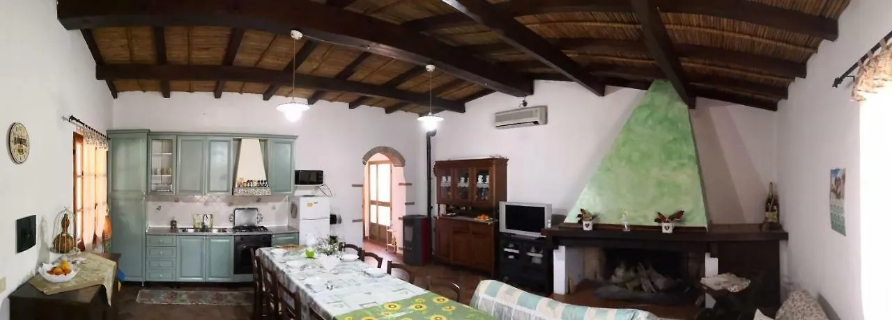 Villa L'Oleandro オリエーナ 0*,  イタリア